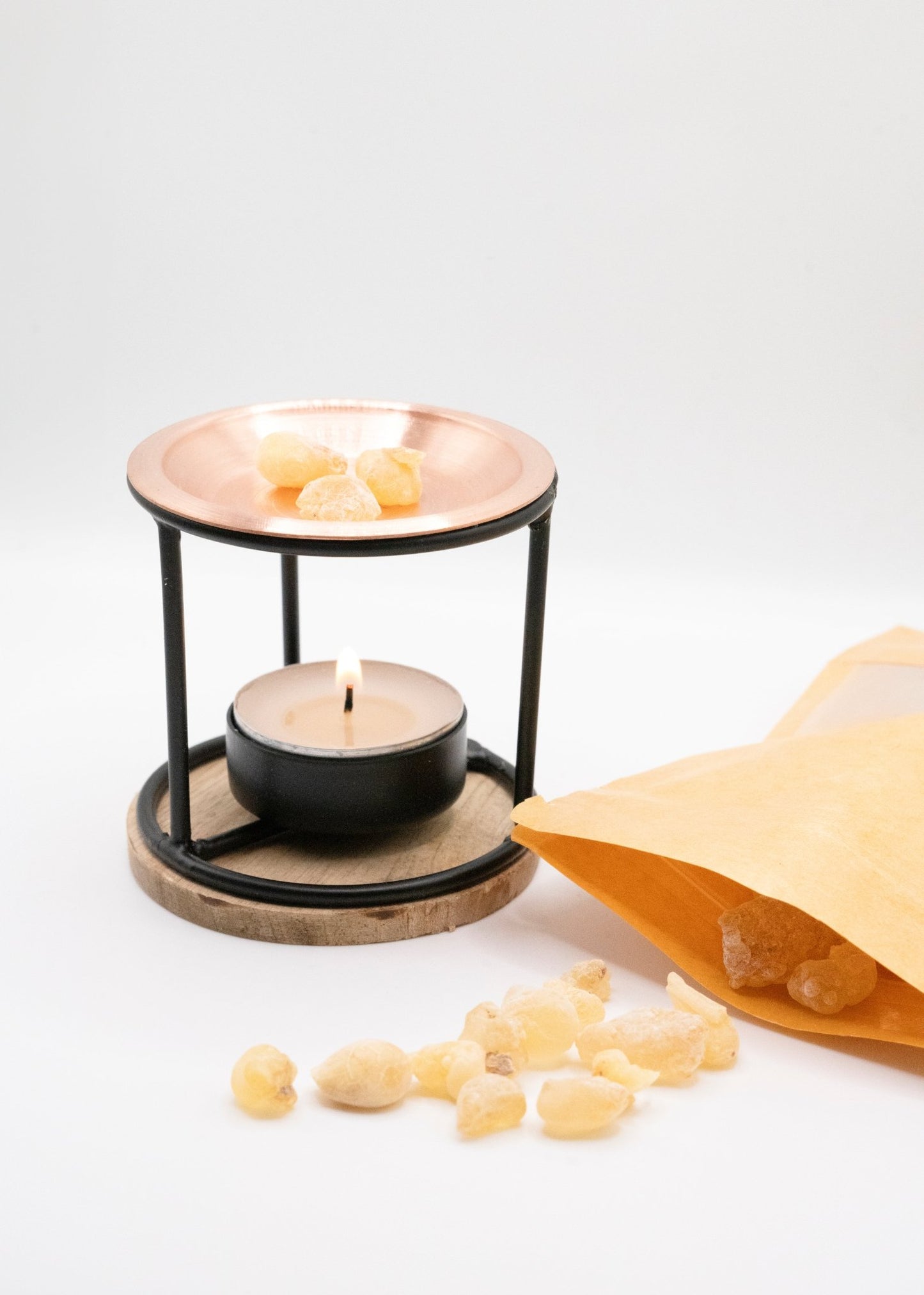 Brûle encens avec bougie chauffe plat et plateau en cuivre