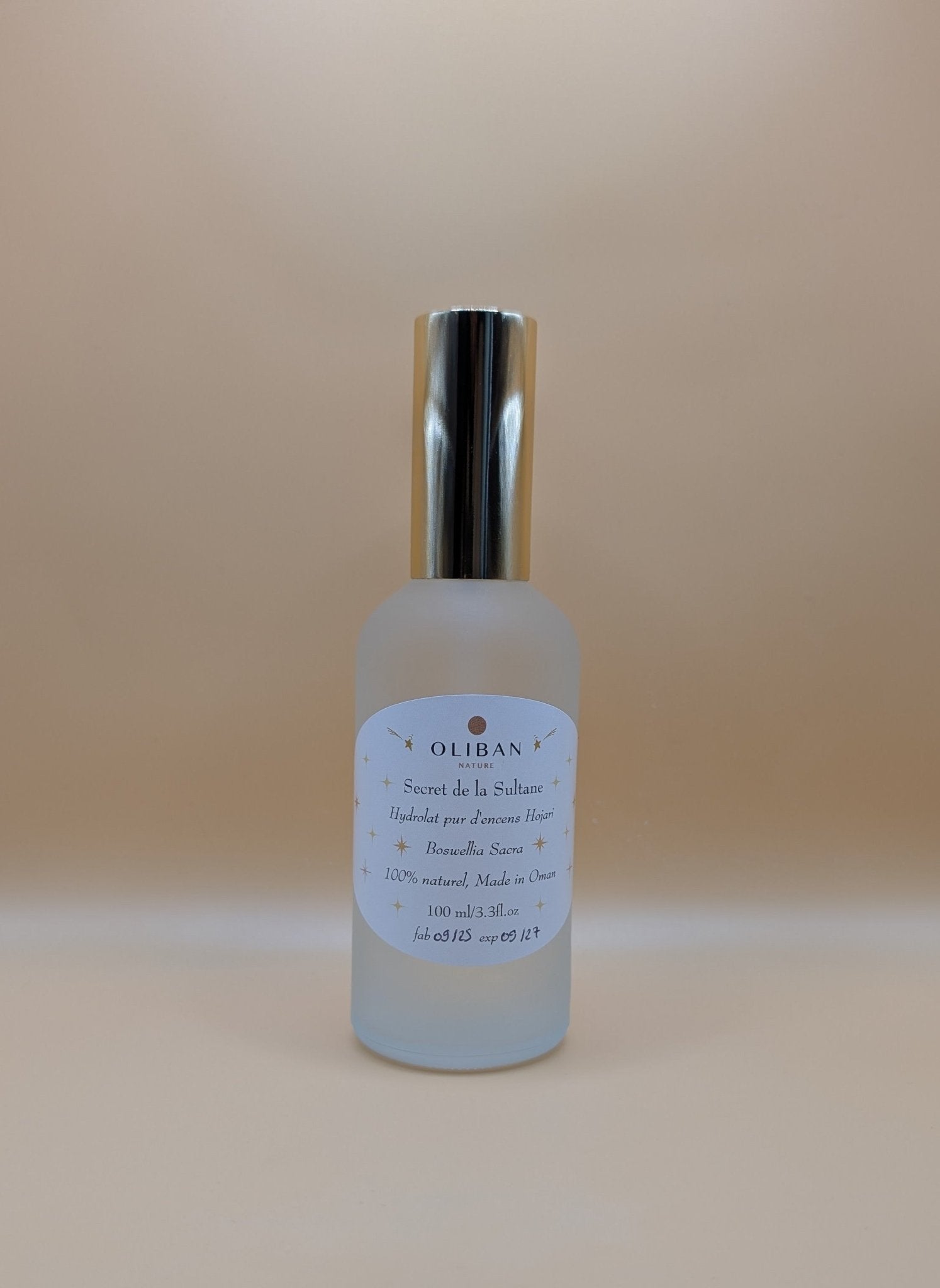 Hydrolat d'encens pur d'Oman flacon spray en verre fumé blanc 100 ml